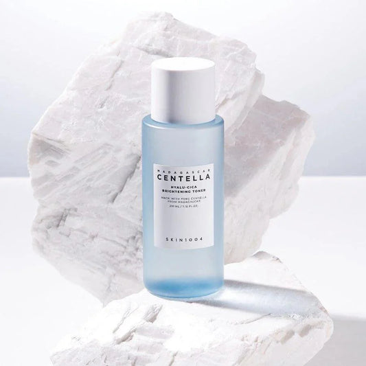 Skin1004 - centella hyalu cica brightening toner - 210ml